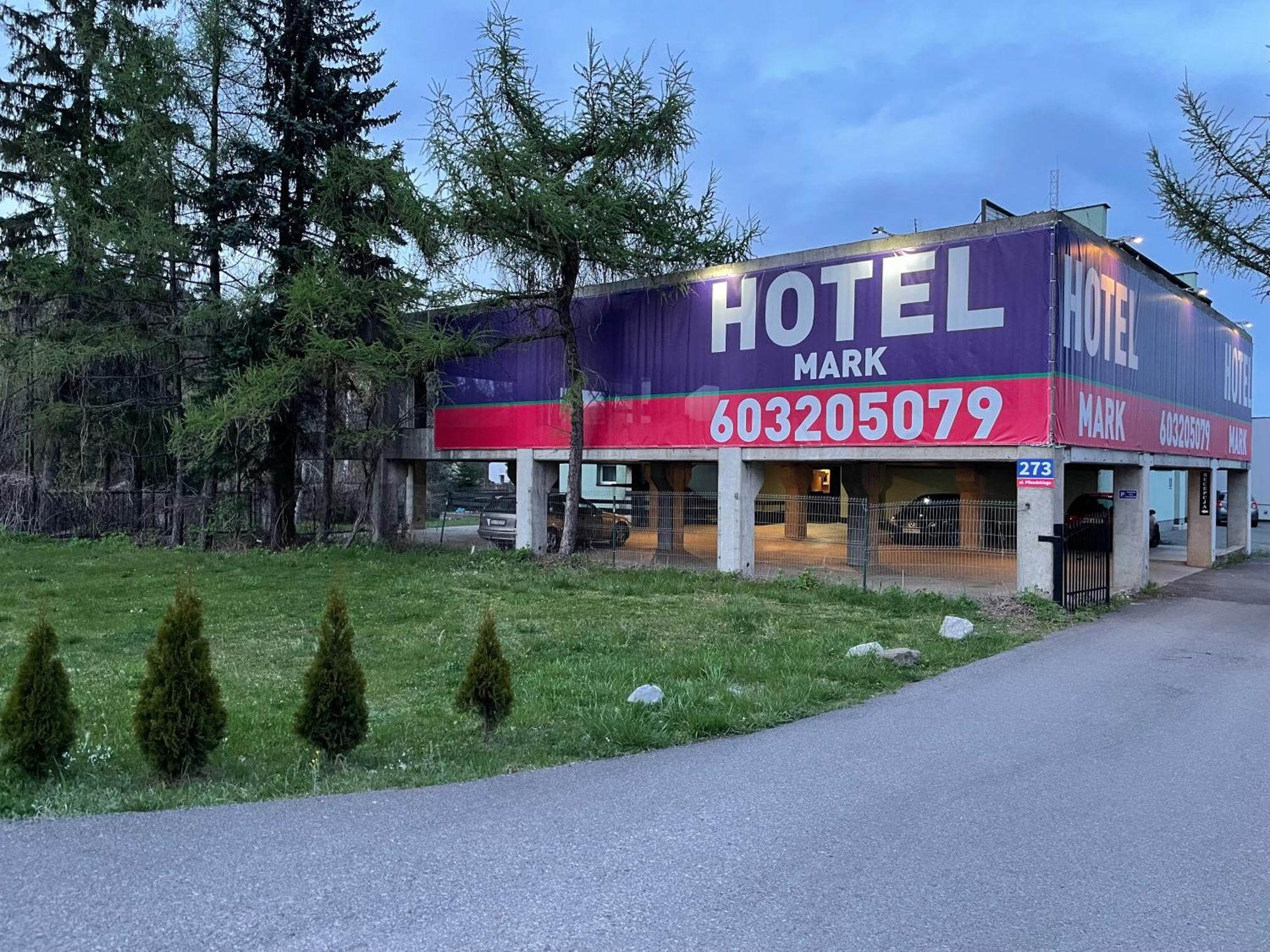 Hotel Mark Marki  Bagian luar foto